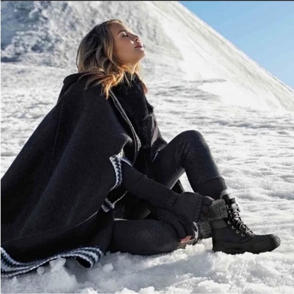 UGG Adirondack boots. Waterproof and super warm. Size 8. - Picture 5 of 16